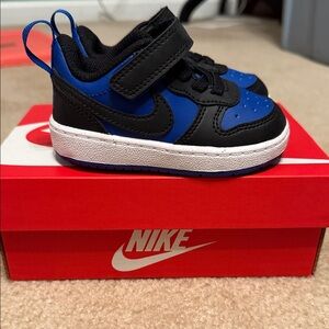 Nike Toddler Royal Blue and black court borough low Recraft